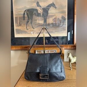 ❤️RARE FENDI Black Leather Forever Mama Bag❤️